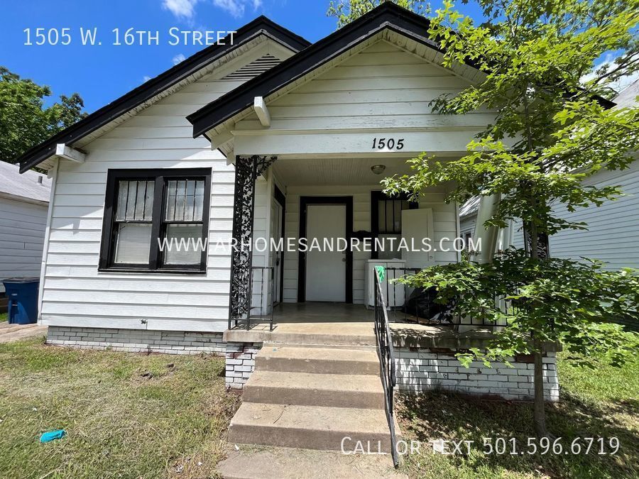 Primary Photo - 1505 W. 16th Street | $895 | 3 beds