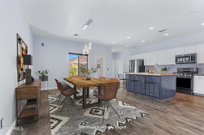 Building Photo - 12909 W Aster Dr