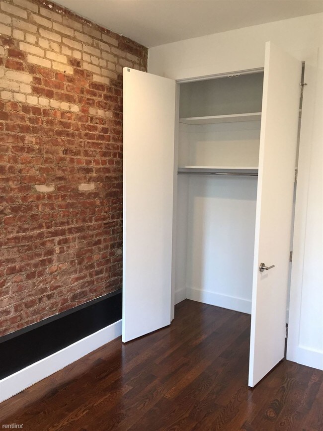 Foto del edificio - 60 Brooklyn Ave