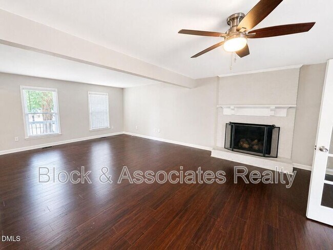 Building Photo - 200 Westbrook Dr