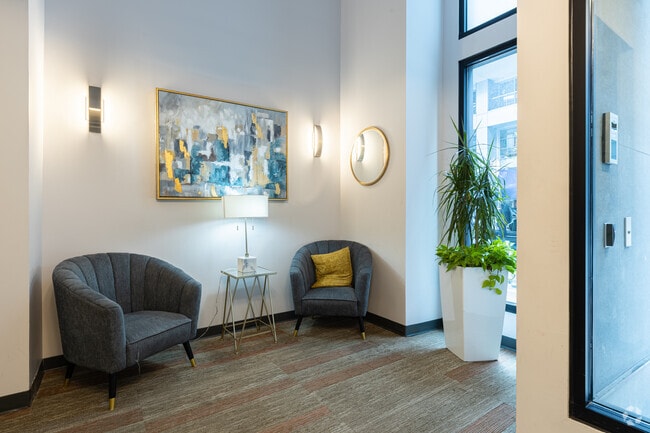 Interior Photo - Sixth Street Exchange