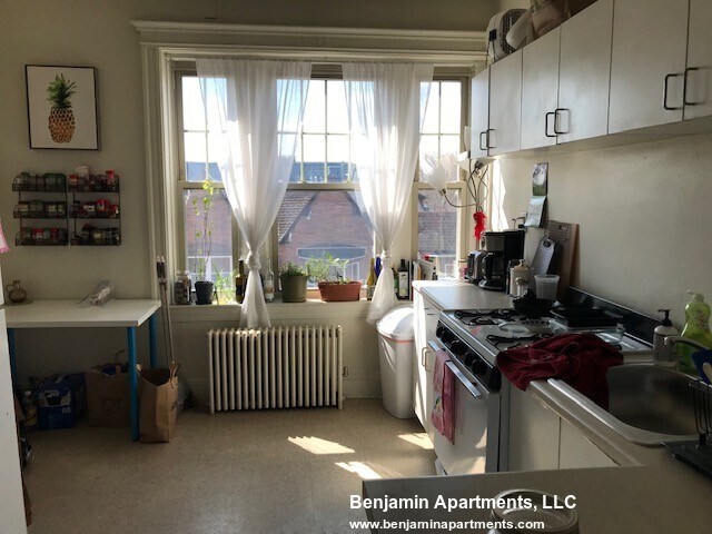 Foto del edificio - 1786 Beacon St