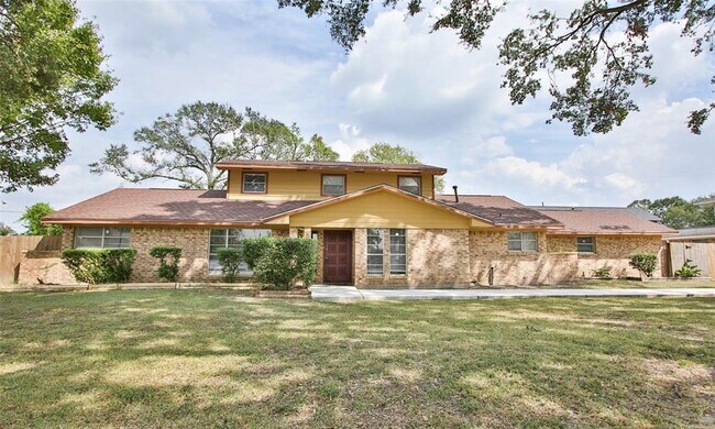 Building Photo - 6406 Ashton St