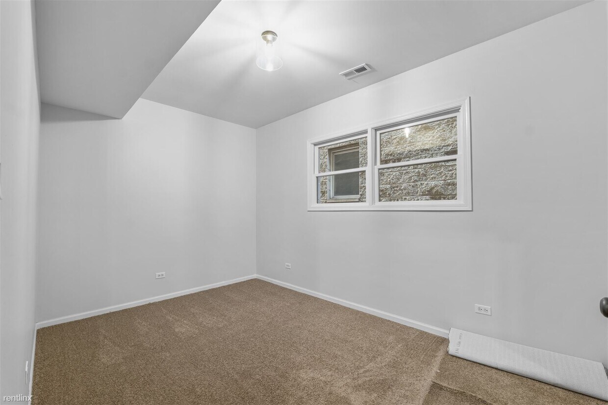 Foto principal - 3 br, 2 bath Condo - 1443 W Walton St