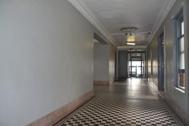 Foto del edificio - Carmela Court Apartments
