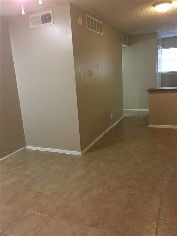 Foto del edificio - 311 E 31st St