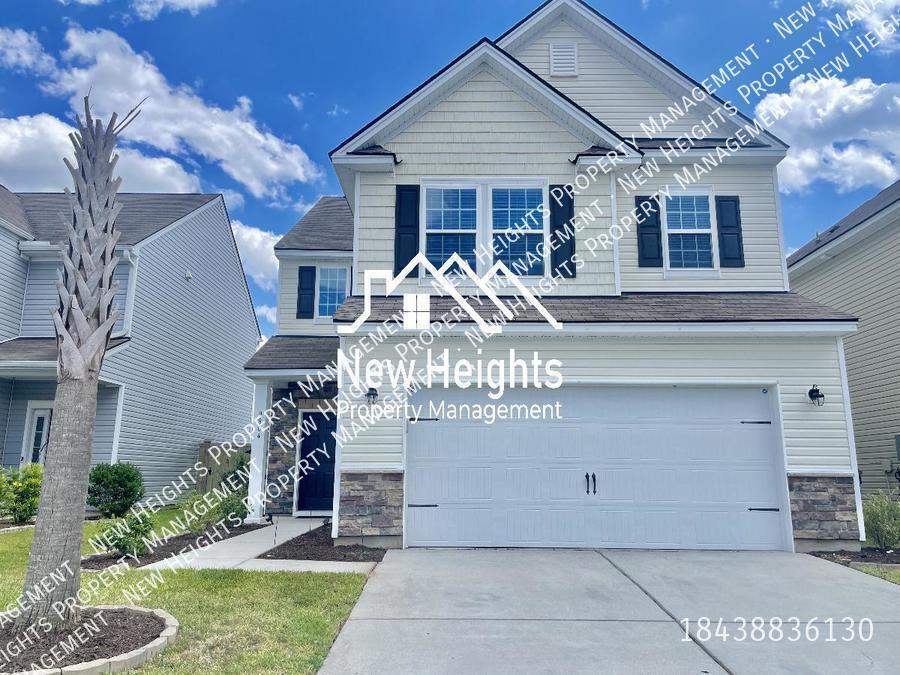 Primary Photo - Beautiful Single Family Detached House in ...