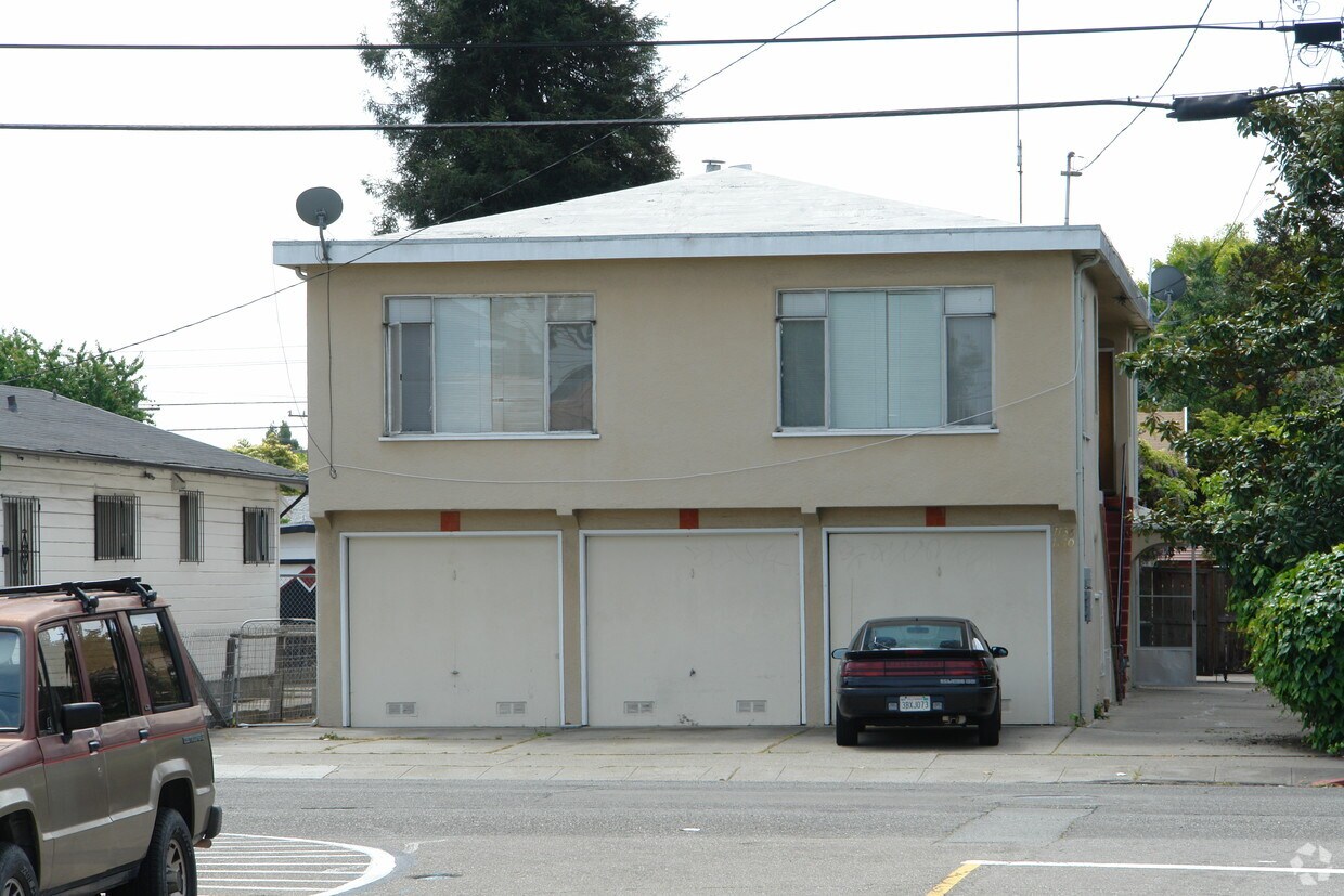 Building Photo - 1136-1140 Dwight Way