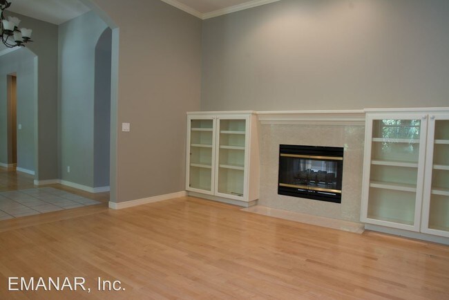 Building Photo - 16710 SE 34th St