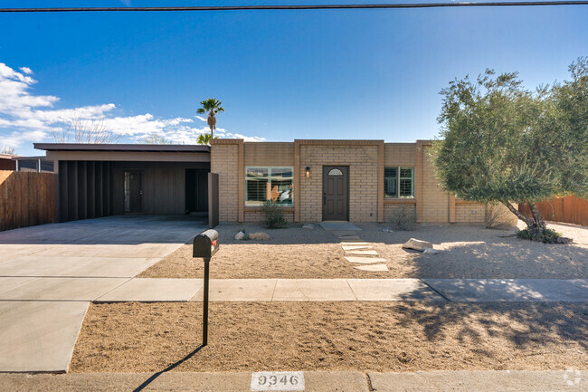 Building Photo - 9346 E 5th St