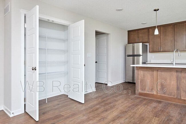 Foto del edificio - 1214 NW Yorktown Dr