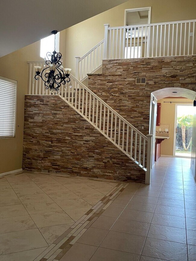 Foto del edificio - Beautiful 4-Bedroom Home for Lease in Otay...