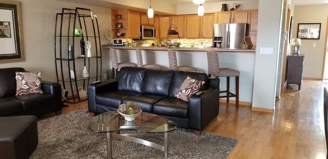 Building Photo - 4385 E Court St