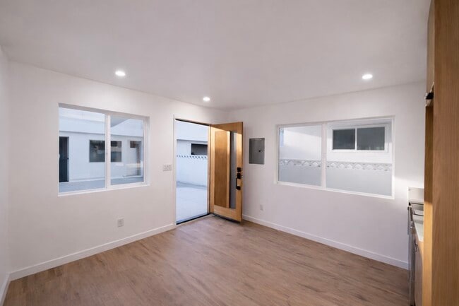 Foto del edificio - 12527 Cranbrook Ave