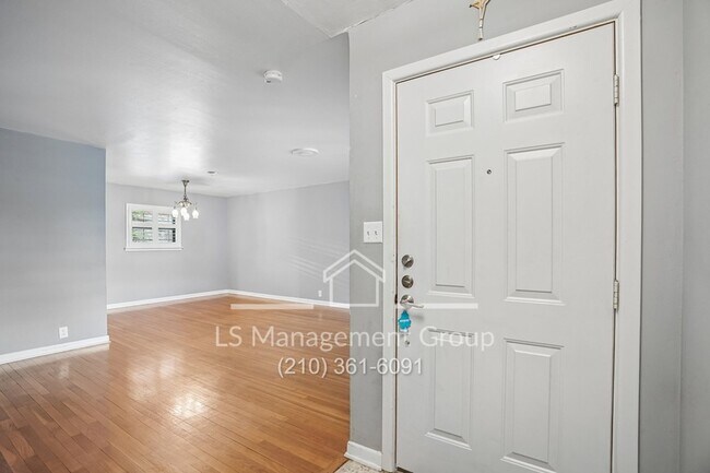 Foto del edificio - 106 Springwood Ln