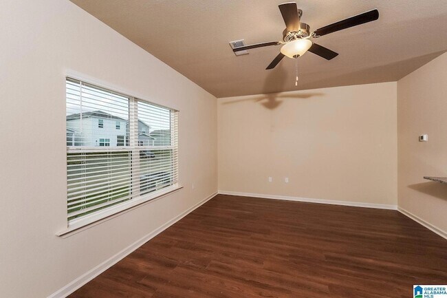 Foto del edificio - 8033 Hagood St
