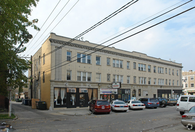 Foto del edificio - 2301-2305 W Devon Ave