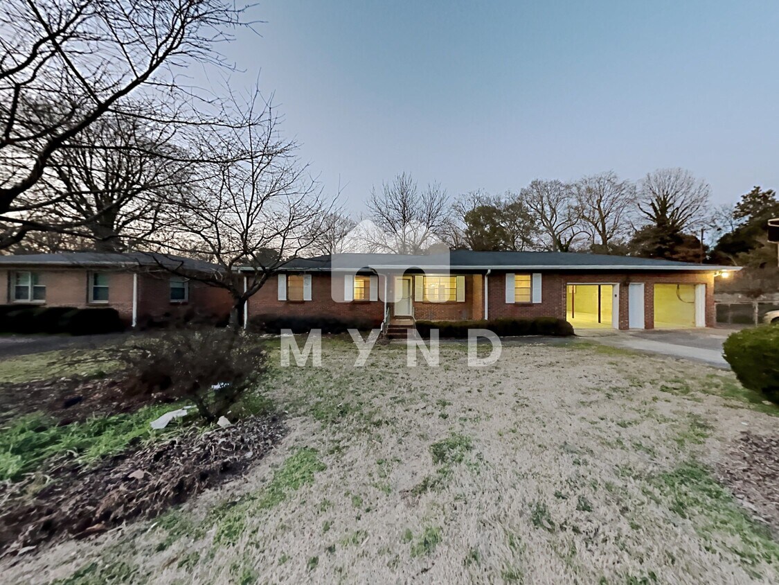 Primary Photo - 100 Green Springs Ave SW