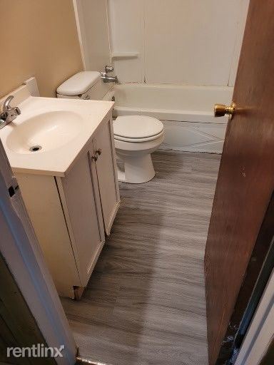 Foto del edificio - 3 br, 1 bath House - 4008 Nassau St