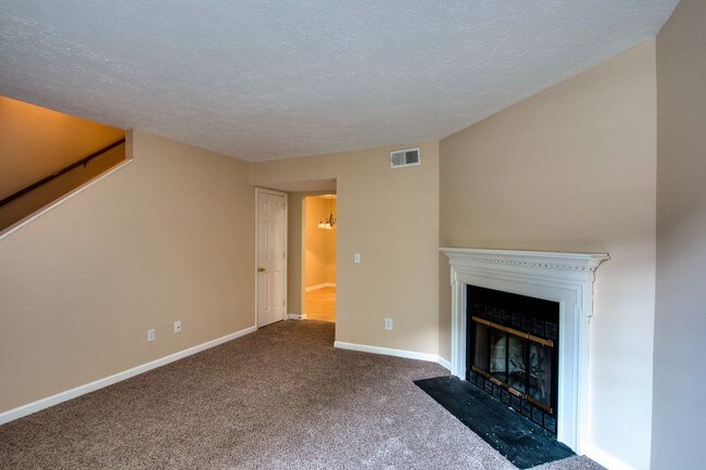 Building Photo - Cozy townhouse in Hermitage