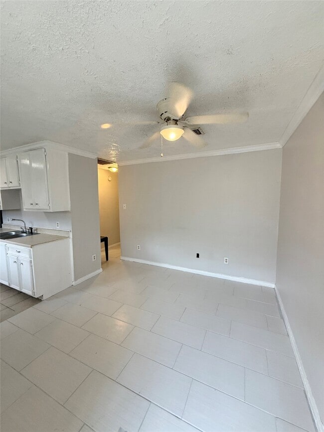 Foto del edificio - 3411 Drew St