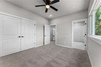 Building Photo - 53 Shetland Dr