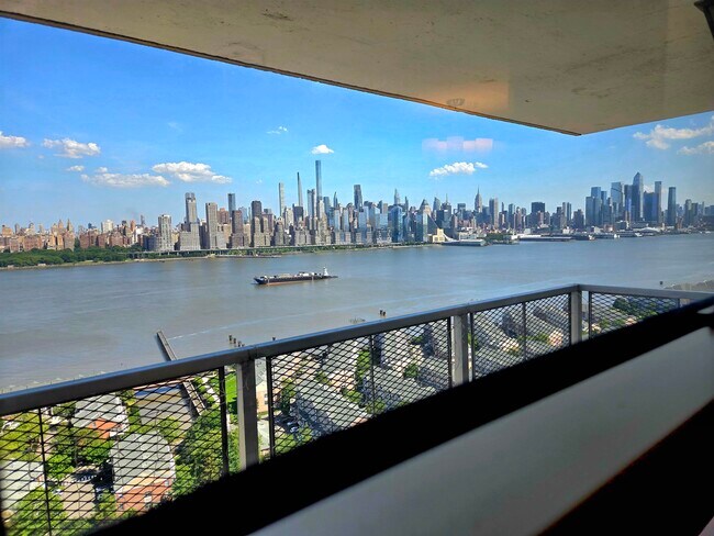 Foto del edificio - 6600 JFK Blvd E