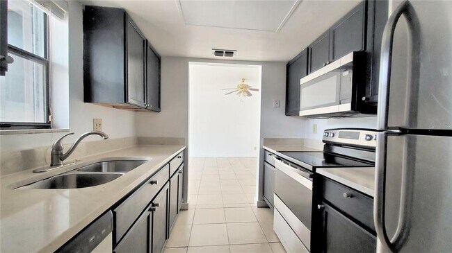 Building Photo - 4373 Aqua Vista Dr