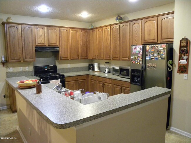 Building Photo - 14672 Falling Waters Dr