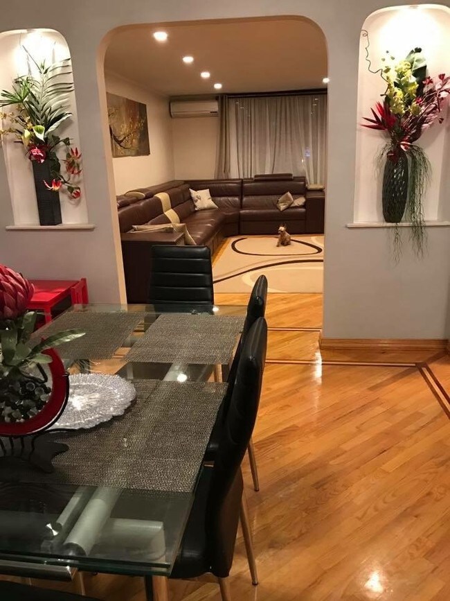 Foto del edificio - 2944 Nostrand Ave