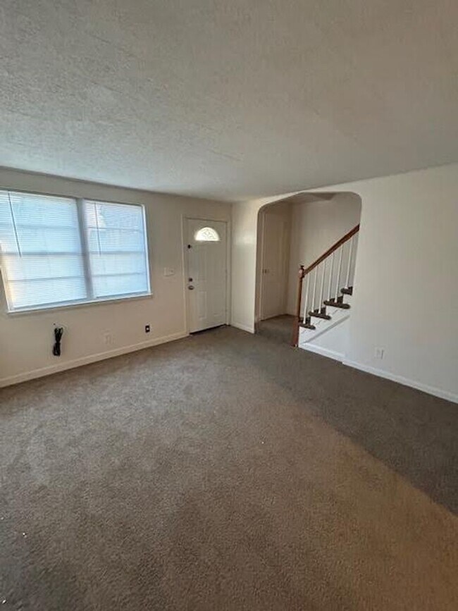 Foto del edificio - Renovated 2bed 2bath in Middle River