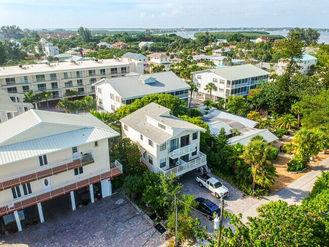 Foto del edificio - 60 Beachcomber Ln