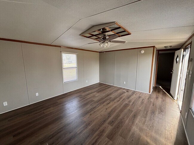 Foto del edificio - 2 Bed 2 Bath Mobile Home