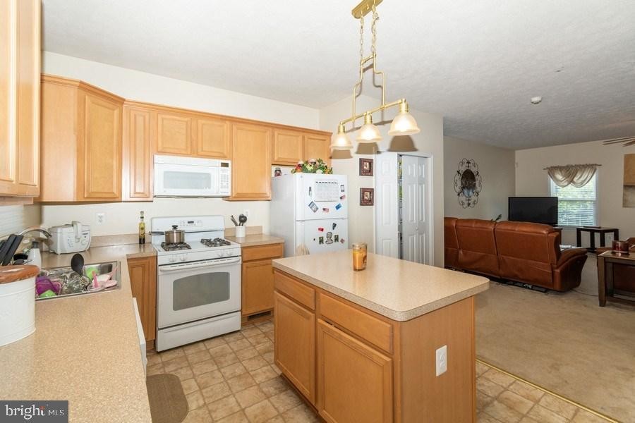 Primary Photo - 105 Tradewinds Terrace