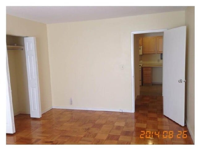 Building Photo - 77 Pond Ave