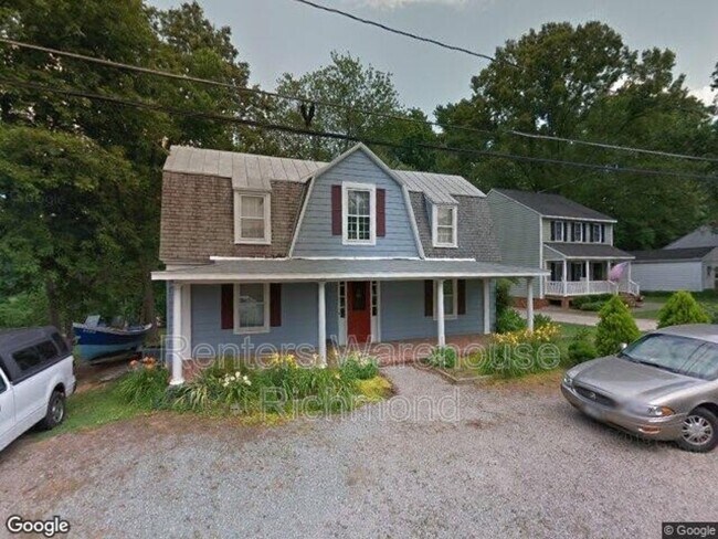 Building Photo - 309 N Lake Ave