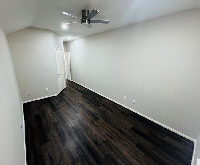 Building Photo - 9530 Flying Eagle Ct