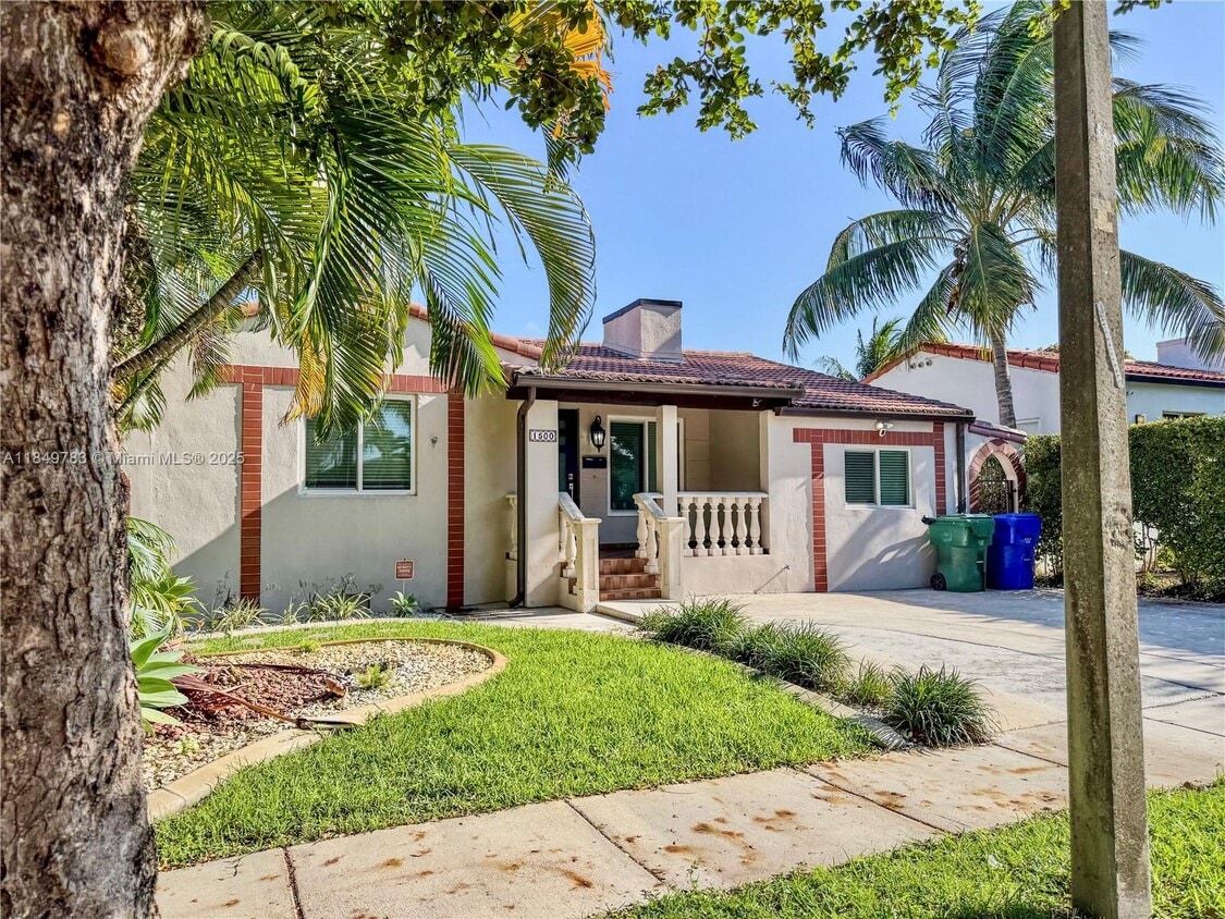 Foto principal - 1500 SW 18th St