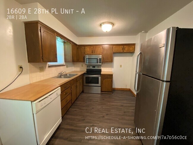 Foto del edificio - 16609 E 28th Pl