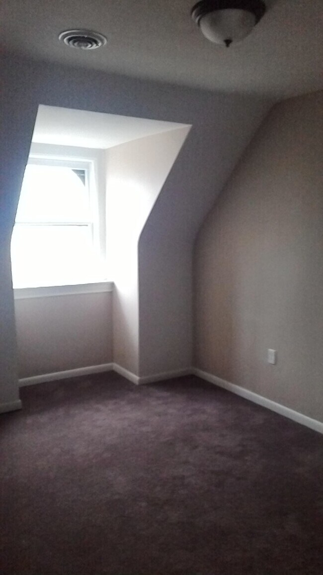 Foto del edificio - 117 Stratford Ave