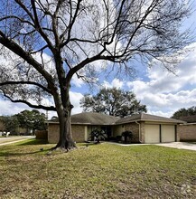 Building Photo - 21734 Castlemont Ln