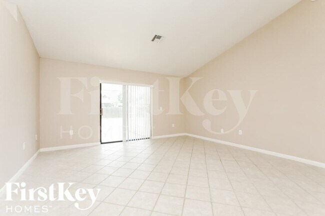Foto del edificio - 2507 Cherry Blossom Ct