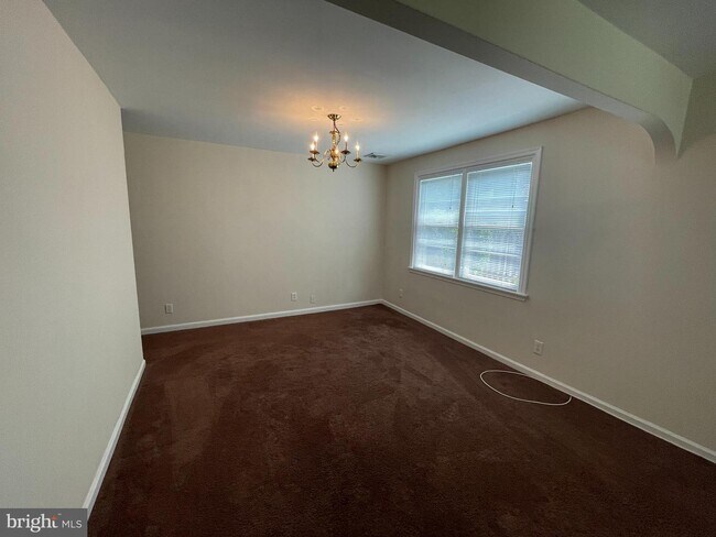 Building Photo - 21 Brookside Rd