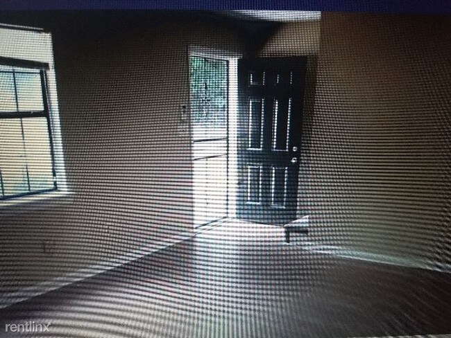 Building Photo - 5952 Stonewall Dr