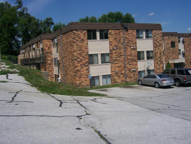 Building Photo - 136 Bennett Ave