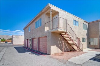Building Photo - 566 Roxella Ln