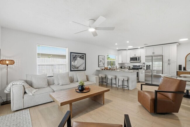 Foto del edificio - 578 100th Ave N