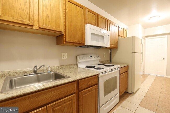 Foto del edificio - 1633 E St NE