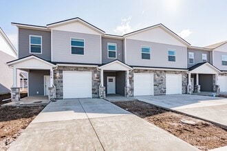 Building Photo - 528 Harvester Ave