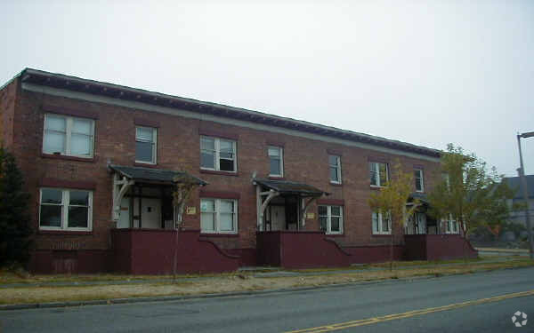 Building Photo - Emmons Apartments